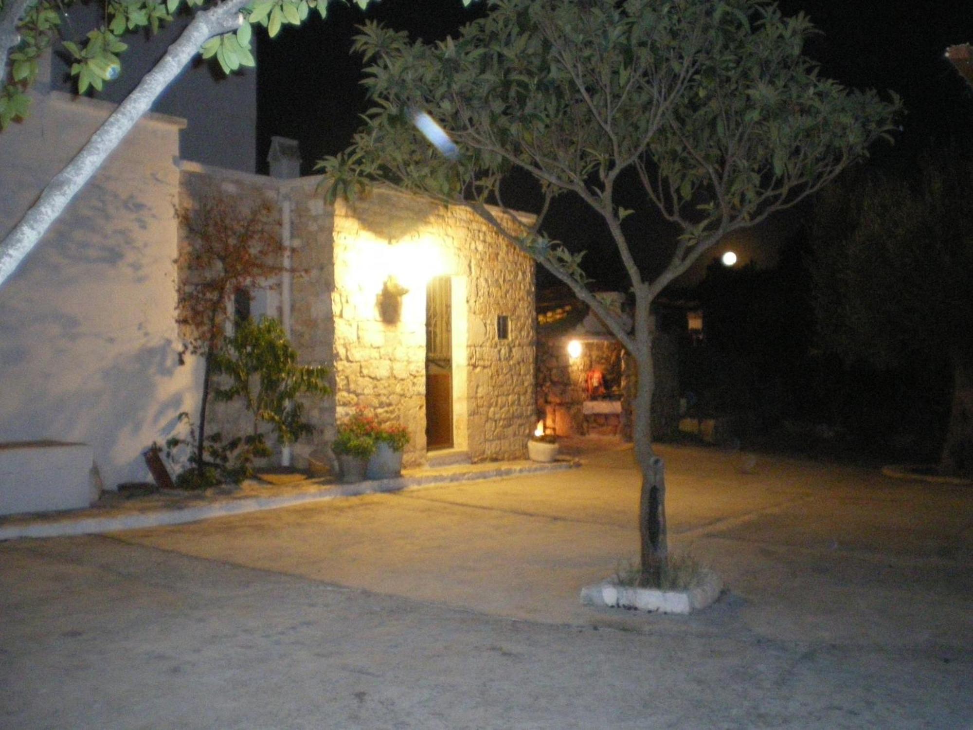 B&B Cinque Stalle Monopoli Luaran gambar
